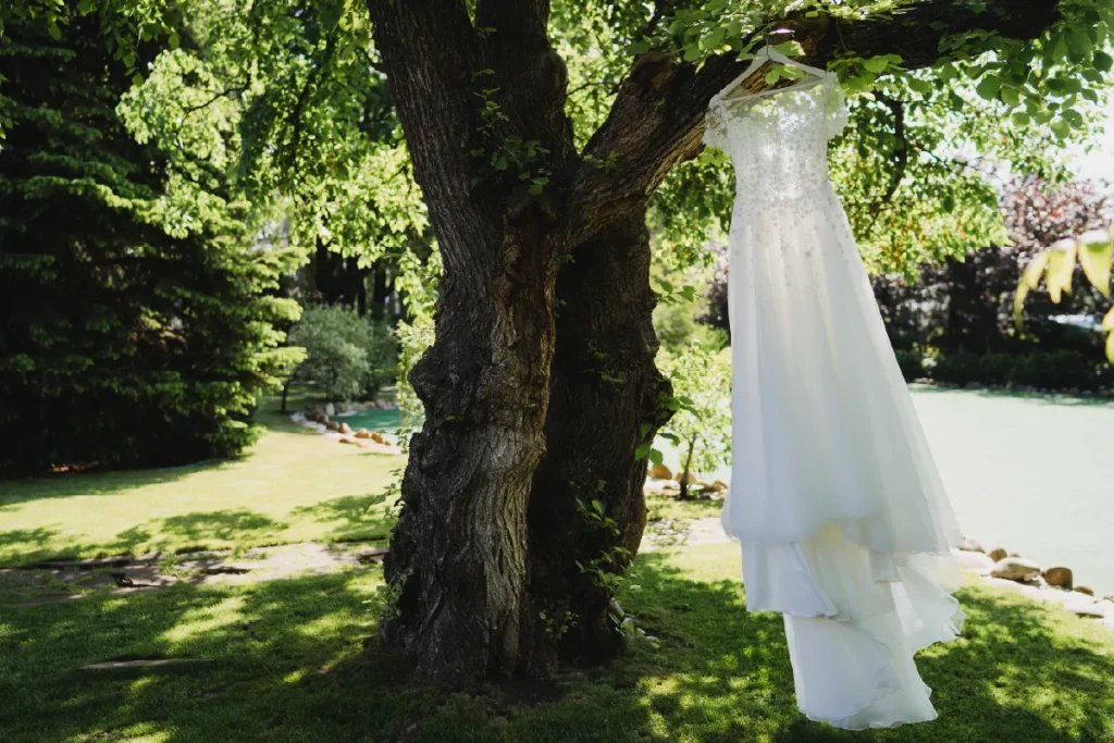 Vowly New Zealand Wedding Photography and Video. Professional wedding photography and videography based in Queenstown, Wanaka, and Christchurch. Capturing natural, candid moments and stunning destination elopements available South Island-wide.